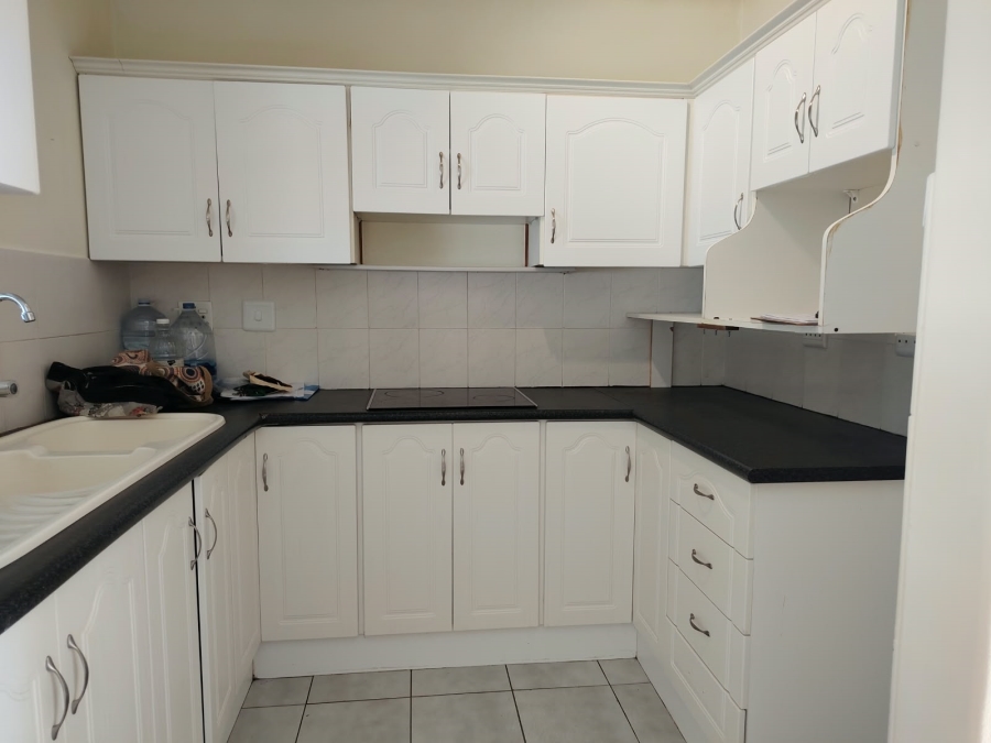 To Let 3 Bedroom Property for Rent in Twin Palms Western Cape